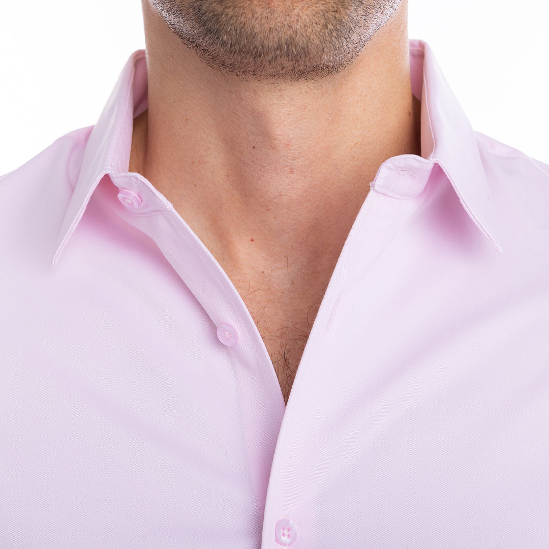 Light pink shirt in bamboo stretch fabric wrinkle-resistant and breathable for all-day wear.