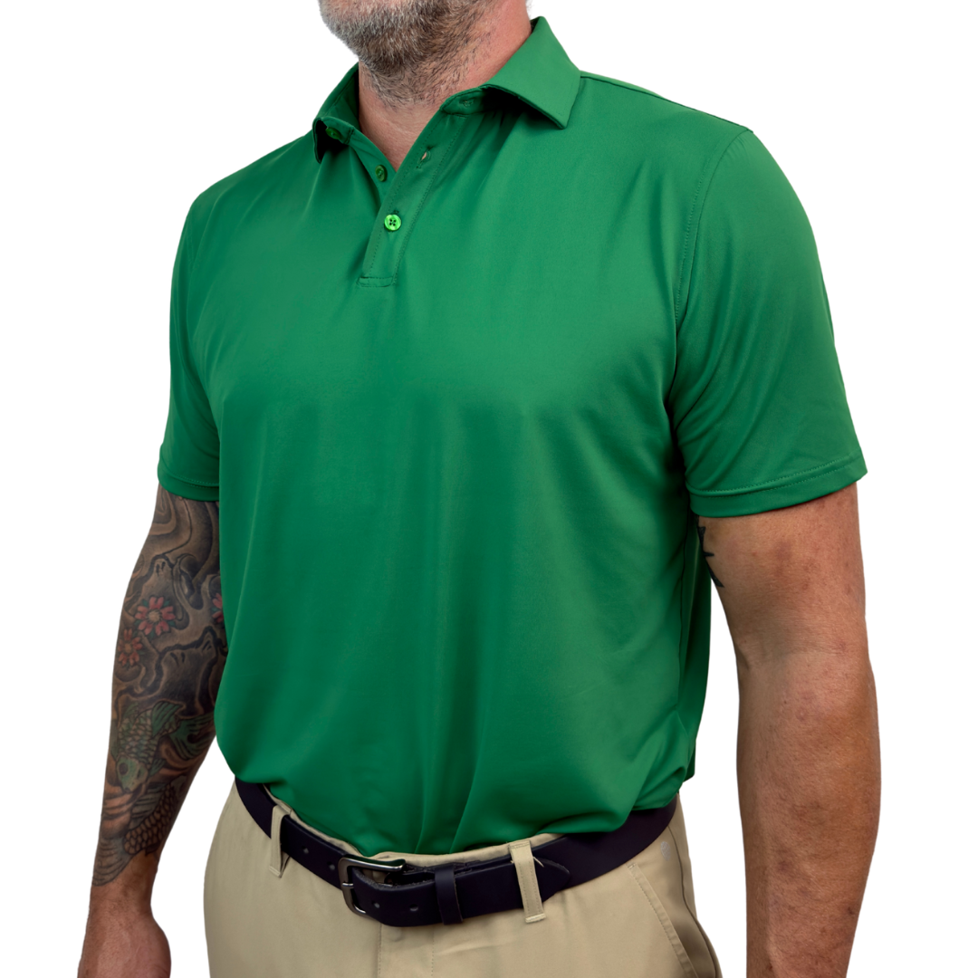 Men’s Kelly green polo shirt with performance stretch and modern fit